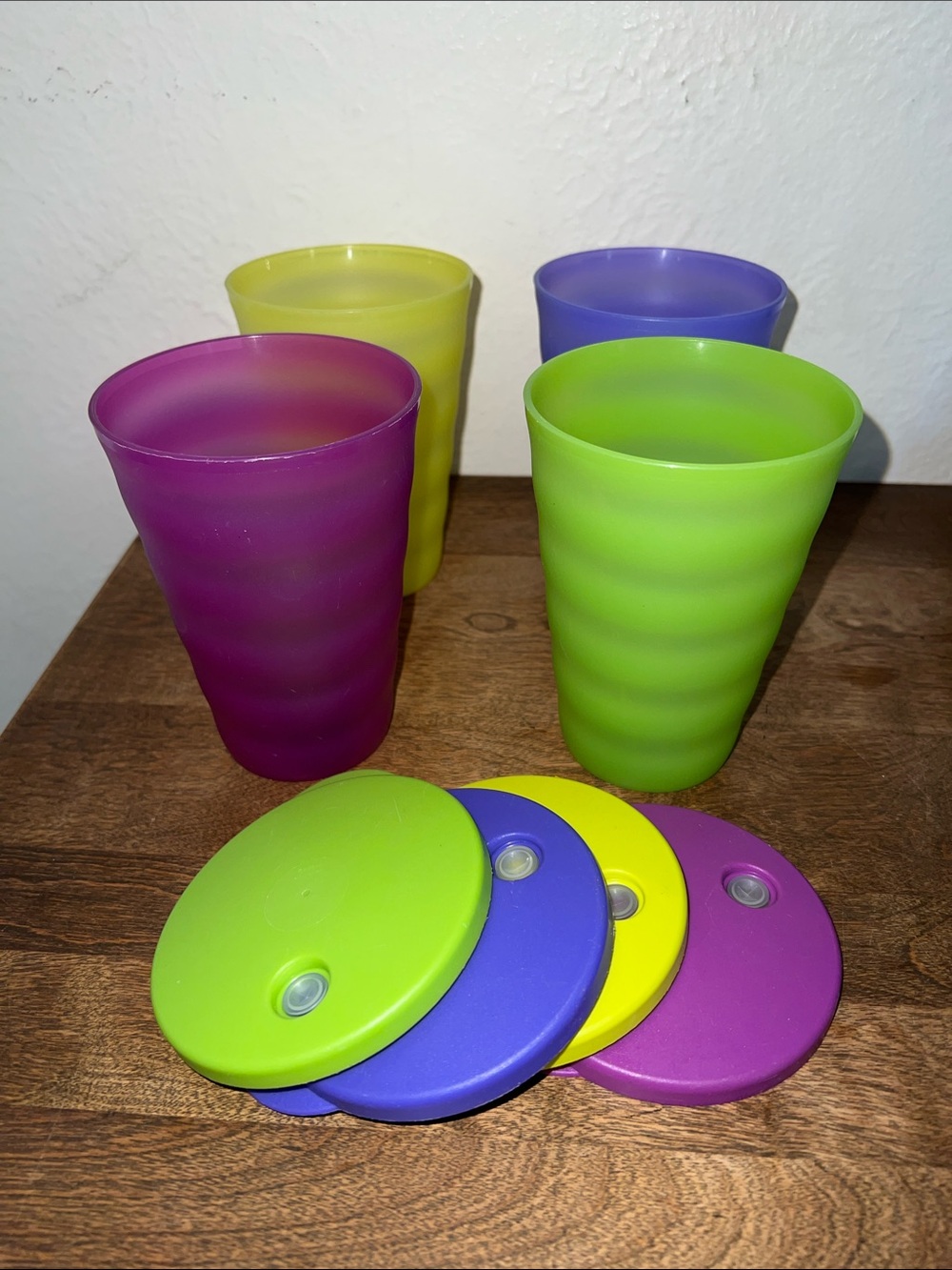 Tupperware cups with lids set 3515A